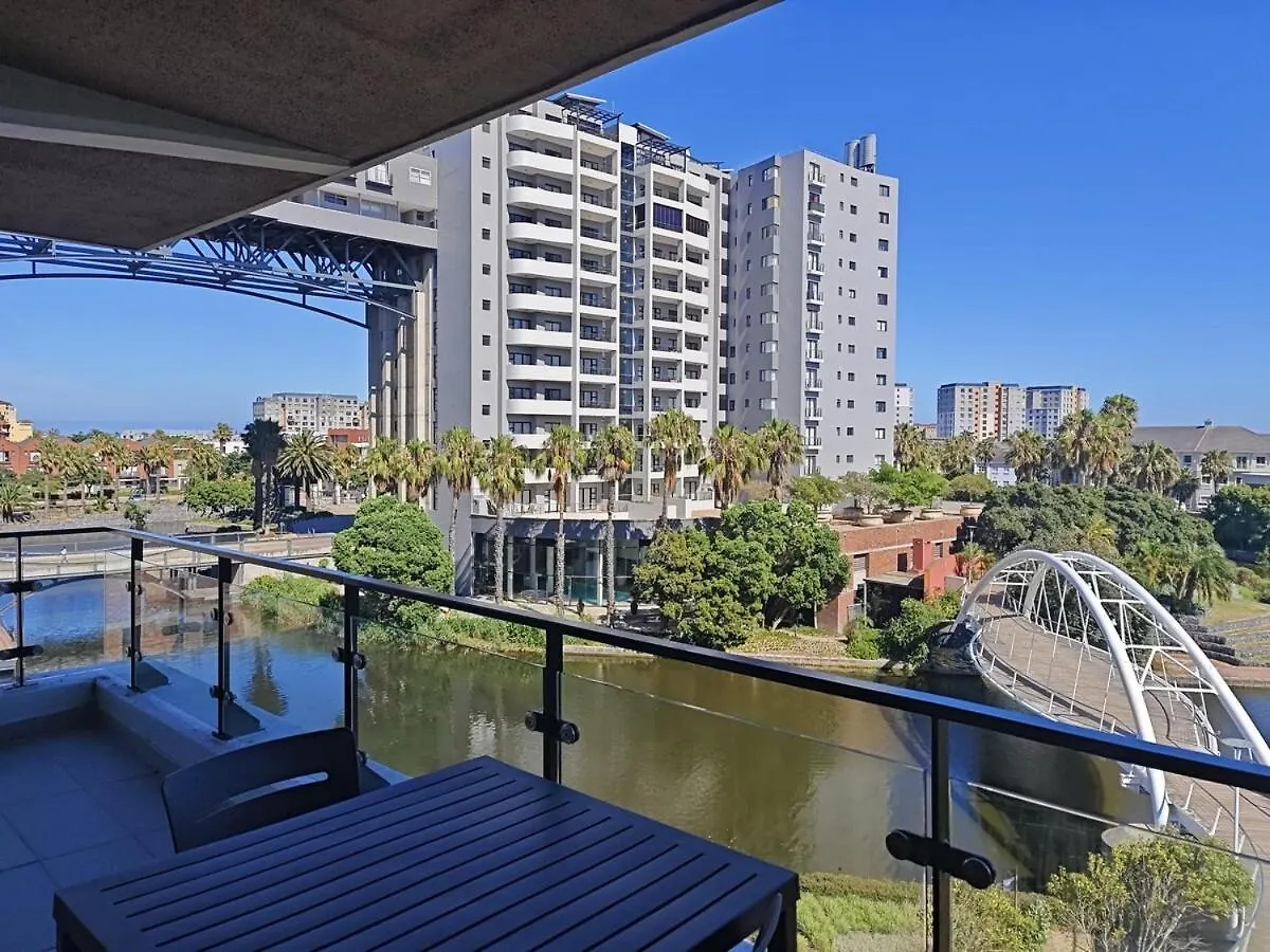 Waters Edge Luxury Apartment Century City Cape Town 0*,  Güney Afrika