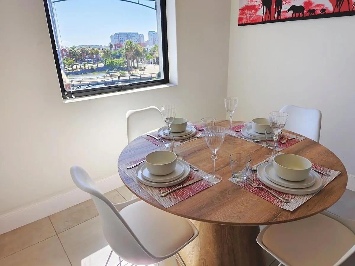 Waters Edge Luxury Apartment Century City Cape Town